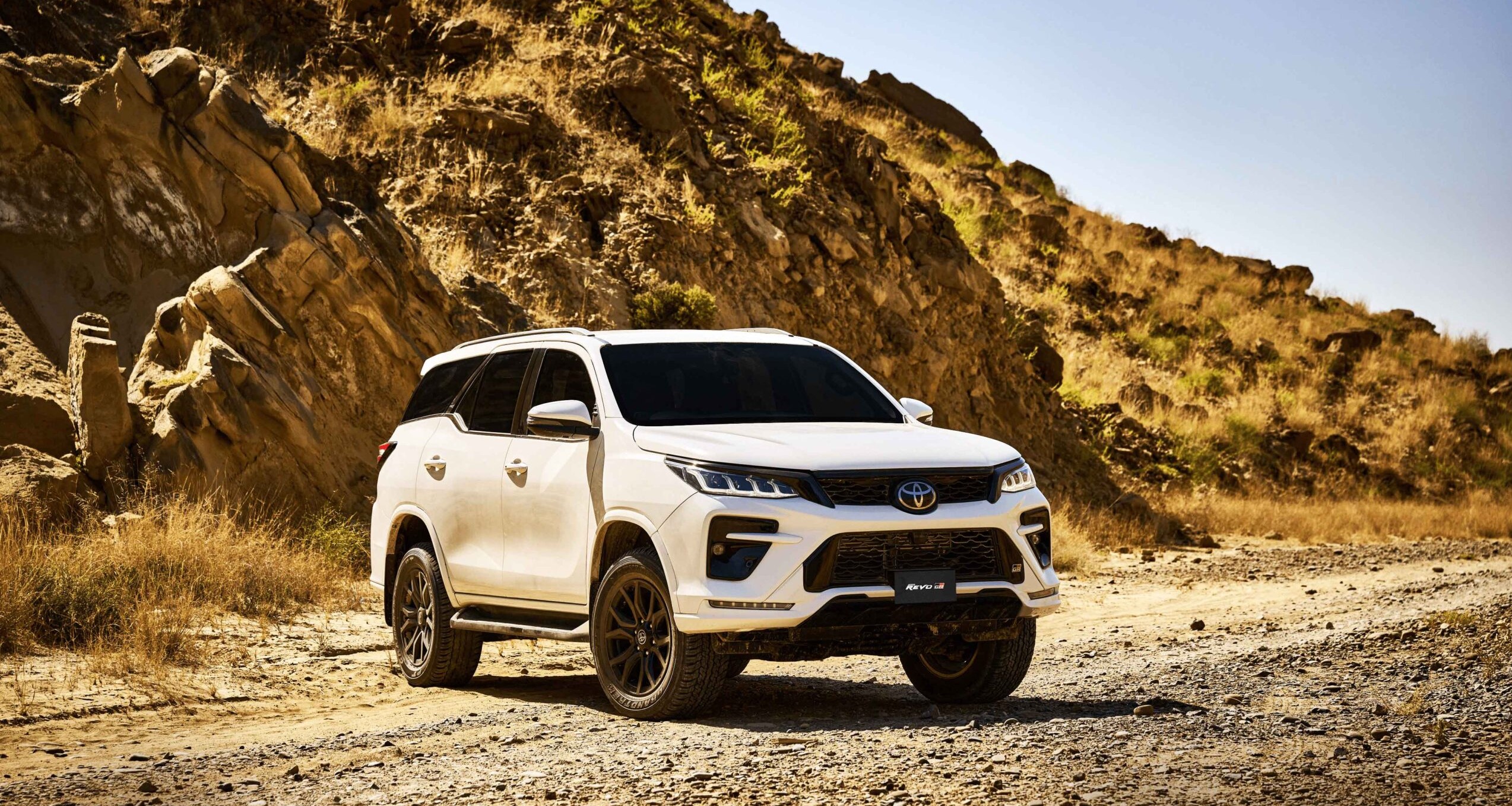 FORTUNER GR-SPORT